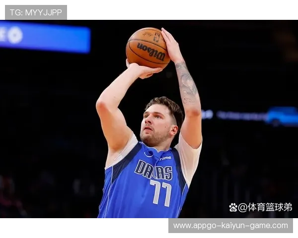 湖人禁区卡位扎实，篮板球不松手